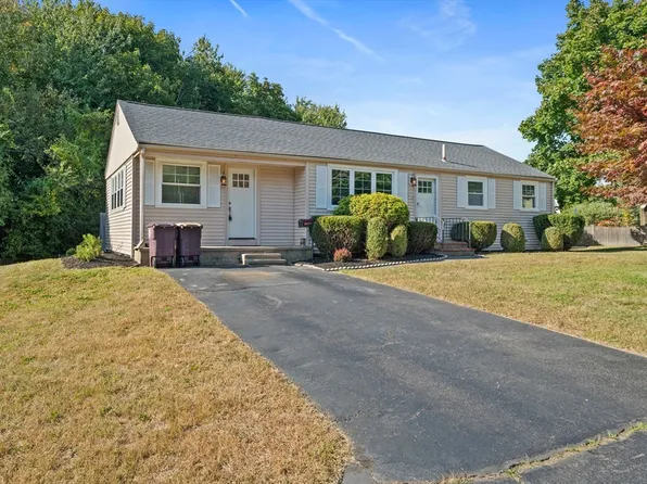47 Ledgebrook Rd, Weymouth, MA 02190