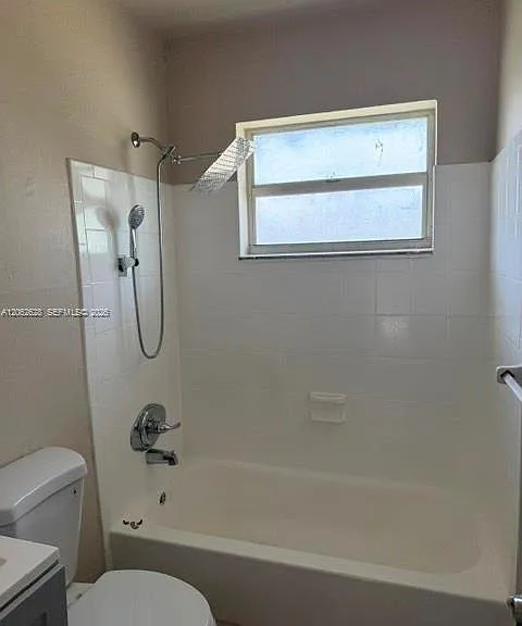 429 NW 14th Ave #1 — Photo 3