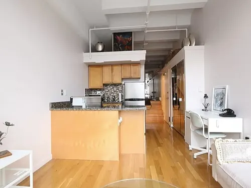 12 Stoneholm St #314 Photo 1