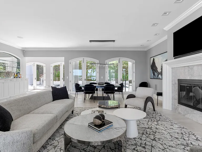 26 Three Mile Harbor Dr — Photo 17