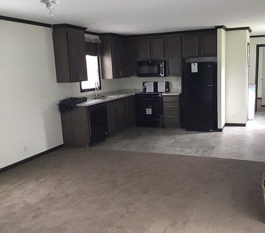 1st image of 2 Sharon Dr #2CDVM7