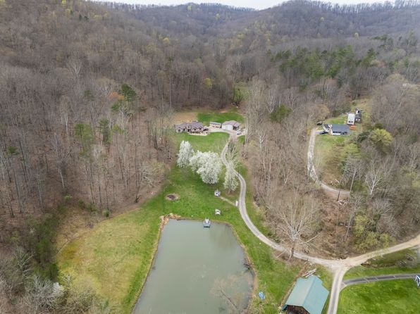 120 Maggie Ln, Wayne, WV 25570
