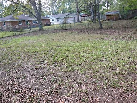 5th image of 4288 Sussex Dr