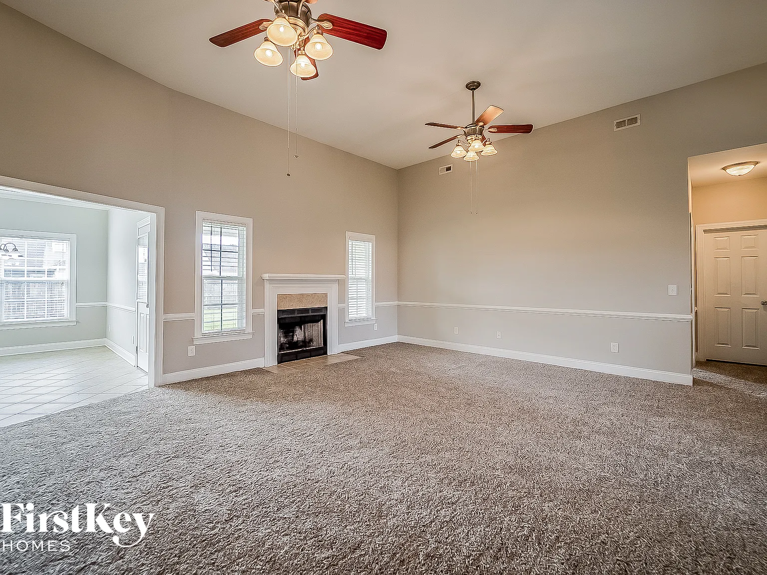 4 bed, 2.0 bath, 1895 sqft, $2,325 — Photo 3