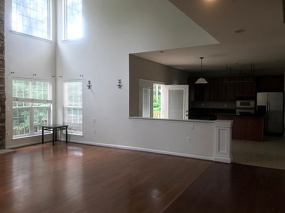 5th image of 8452 Hessian Hill Ct