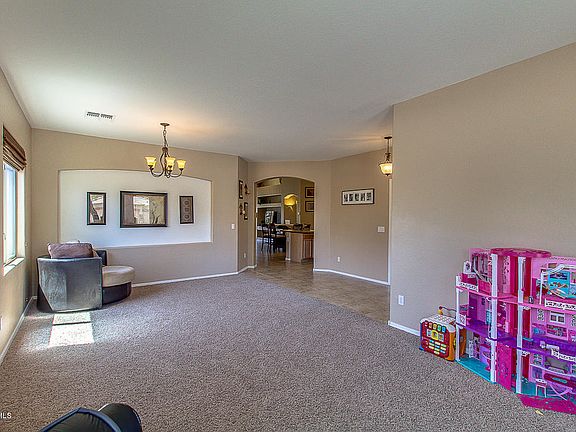 5th image of 1637 W Vineyard Plains Dr