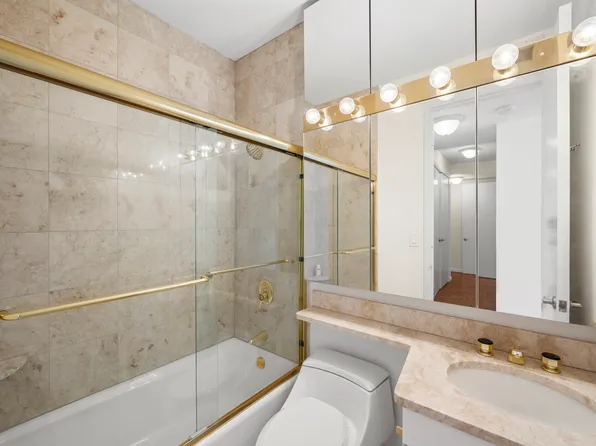 524 East 72nd Street image 25 of 30