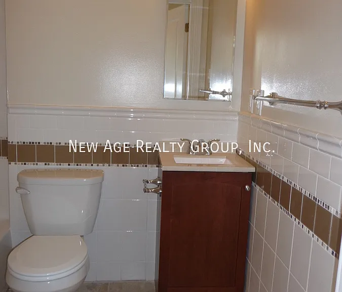 4018 Spring Garden St #2R — Photo 4
