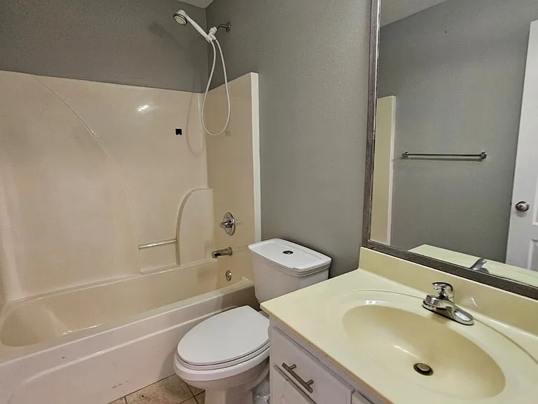 400 Apricot St — Photo 28