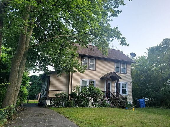 2nd image of 33 Brunswick Ave