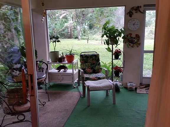 5th image of 2073 Carnac St