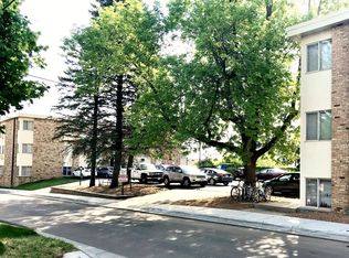 233 School Ave, Excelsior, MN 55331