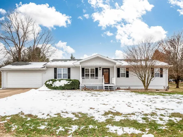 144 Canary Dr, Green Valley, IL 61534