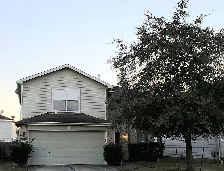 1st image of 8122 Sanders Glen Ln