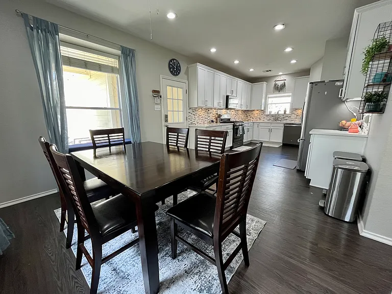 313 Lava Bed Dr — Photo 10