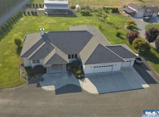 241 Jake Way, Sequim, WA 98382