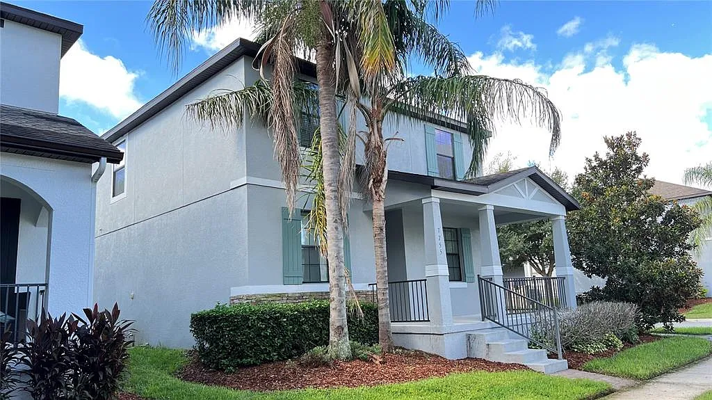 5 bed, 3.0 bath, 2455 sqft, $3,250 — Photo 2