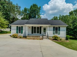 2423 Oak Park Dr, Cookeville, TN 38506
