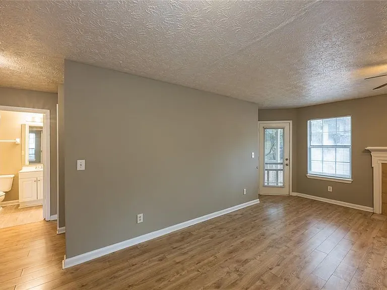 4838 Westridge Dr — Photo 11