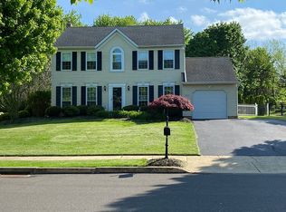 2162 Green Ridge Dr, Warrington, PA 18976