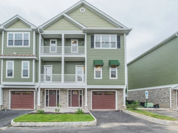 21 Chaz Way, Fairfield, NJ 07004