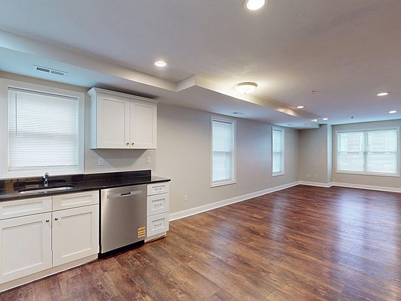 5th image of 60 Holworthy St #6