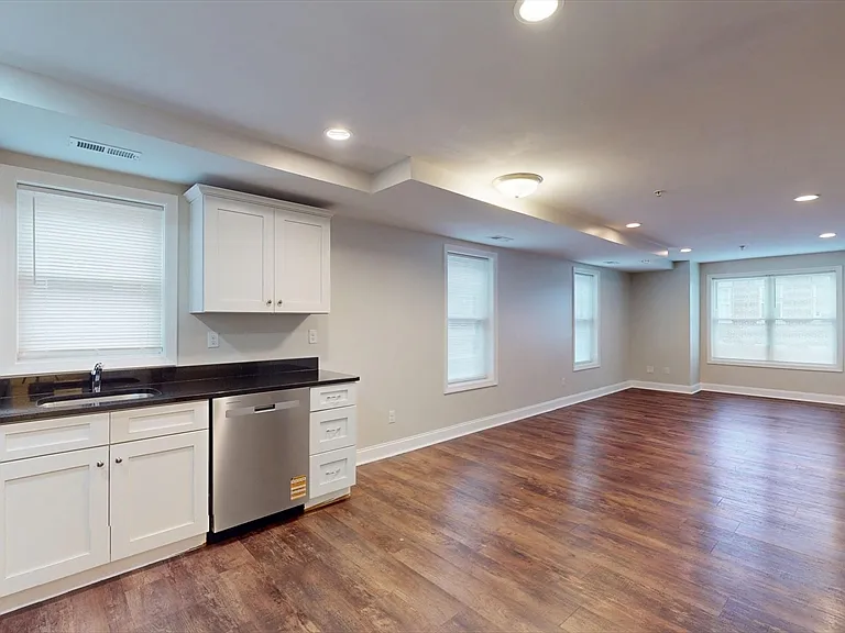 60 Holworthy St #6 — Photo 5
