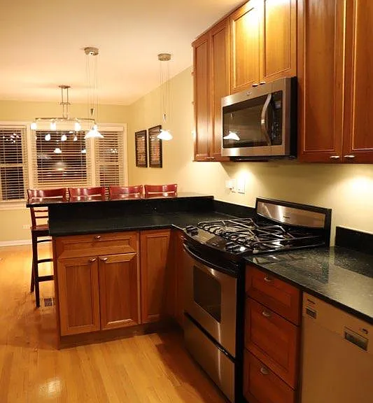 7512 W Winnemac Ave — Photo 18