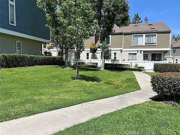 4th image of 36 Birchwood Ln