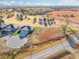 3136 Long Ct #3138, Winfield, KS 67156