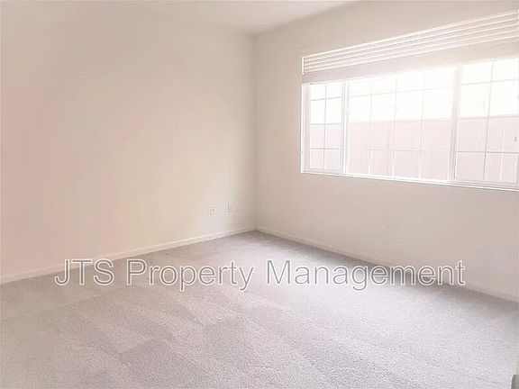 5th image of 10945 Merrick Way