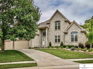 16025 Bedford Ave, Omaha, NE 68116