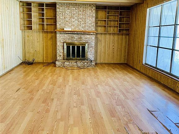 4th image of 702 Sycamore Dr