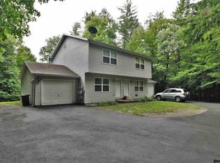 508-510 Middle Grove Rd, Middle Grove, NY 12850