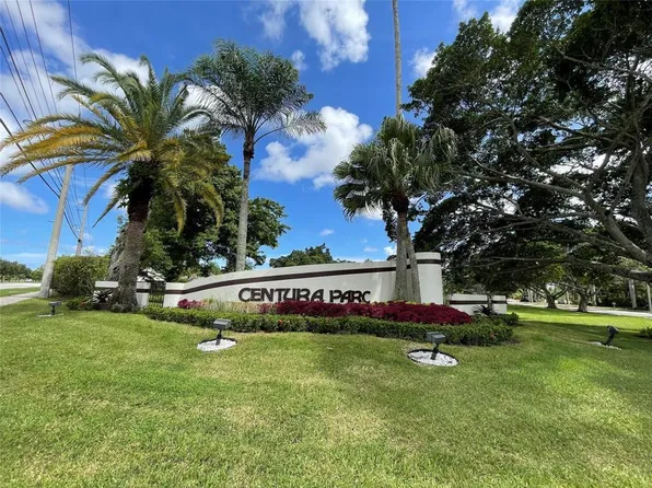 3800 NW 23rd Ct, Coconut Creek, FL 33066