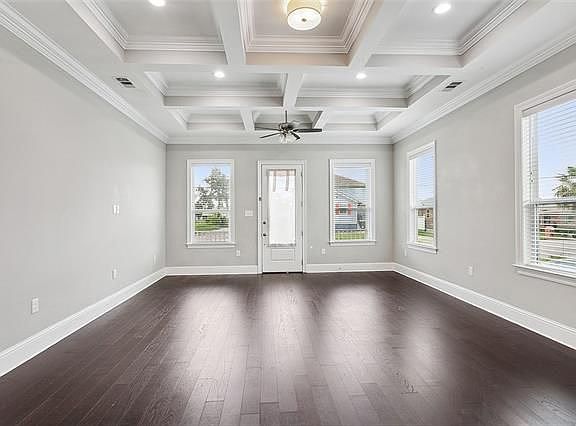 3rd image of 4829 Dreux Ave