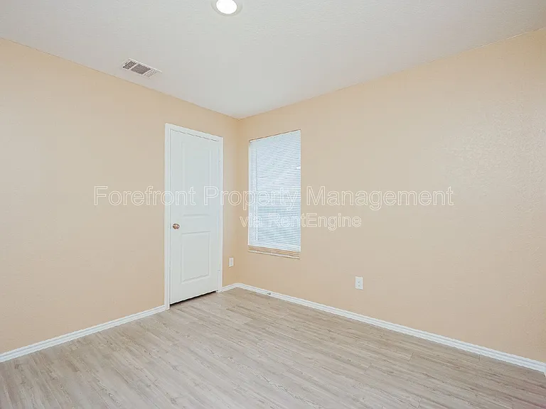 4110 Cross Current — Photo 14