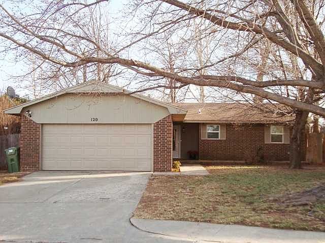 1st image of 120 Aspen Dr