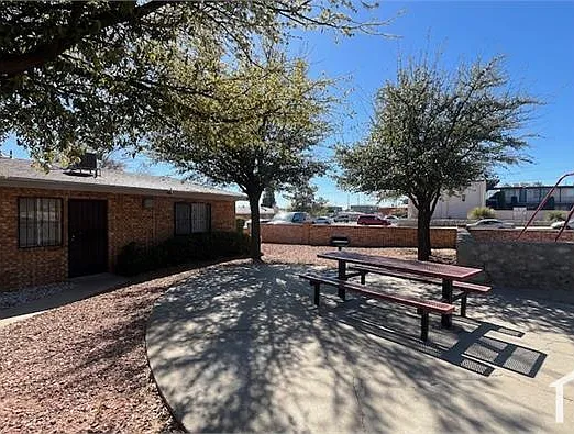 1 bed, 580 sqft, $950 — Photo 3