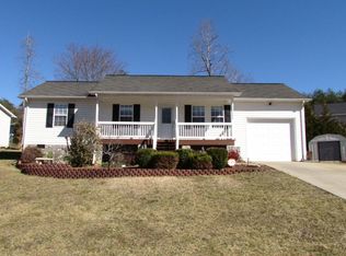 1305 39th Street Cir SW, Hickory, NC 28602
