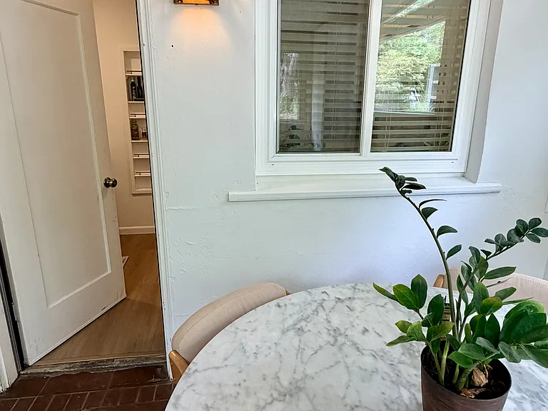 Central Dr — Photo 15