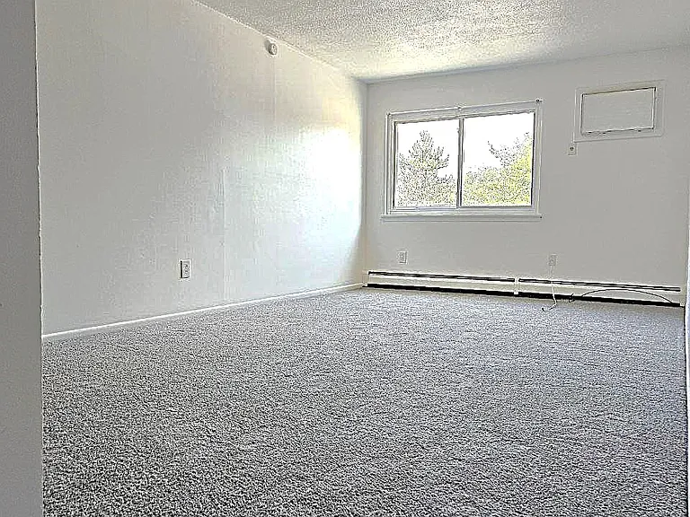 0 Brook St — Photo 4
