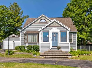 1610 Oakland St, Saint Clair, MI