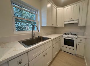 323 W 4th St, Long Beach, CA 90802