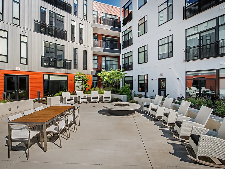 Eastside Bond — Photo 16