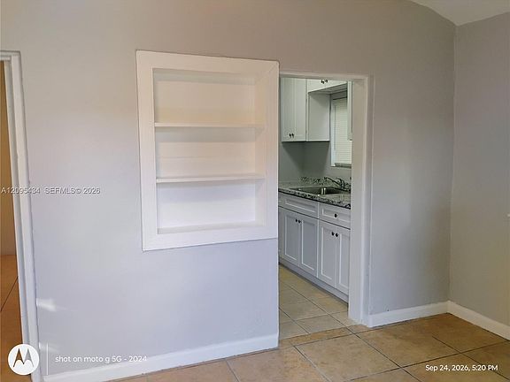 5th image of 1817 Coolidge St #2