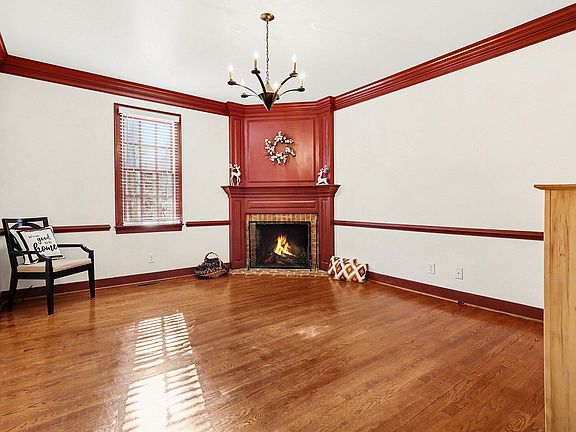 5th image of 4604 Bartwood Dr