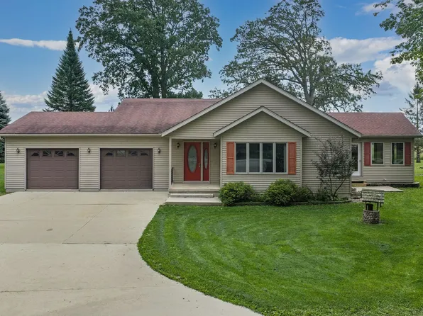 N3299 Hickory Dr, Waupun, WI 53963
