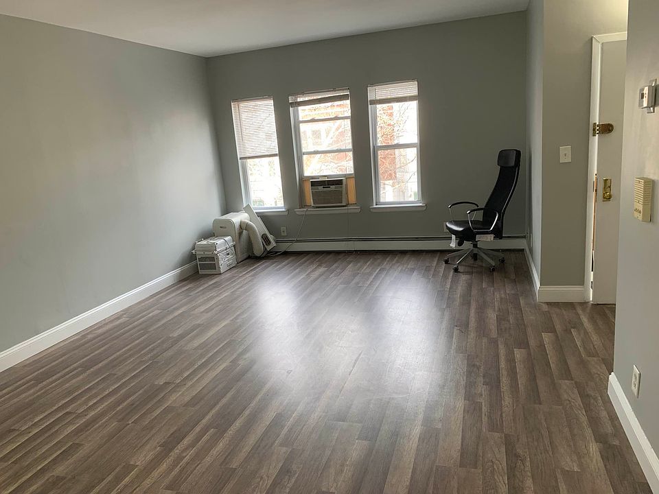 1st image of 126 W 117th St APT 3