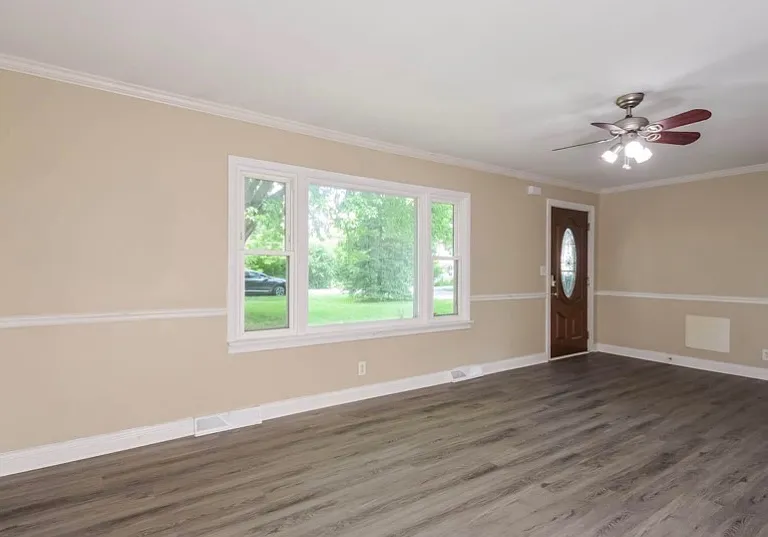 1233 S Lawler Ave — Photo 10